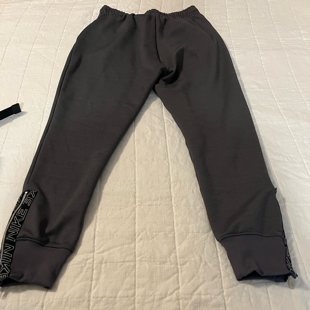 NWOT Dri fit Nike Sweatpants